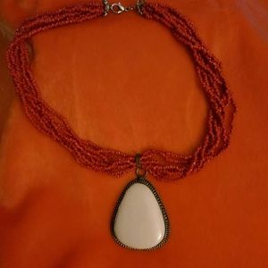 Bead and pendant necklace